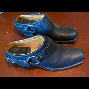 FRYE bootie size 10